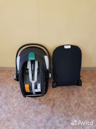 Коляска 3 в 1 Cybex Balios S Lux BLK Deep Black
