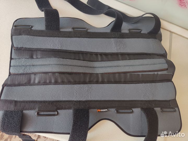 Тутор на коленный сустав