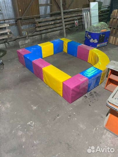 Детский сухой бассейн