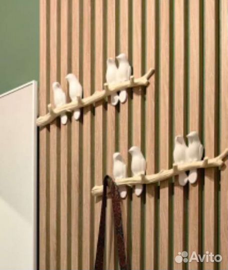 Вешалка (крючки) в прихожую