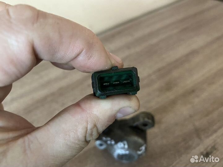 Датчик положения распредвала Hyundai KIA 2.5-2.7