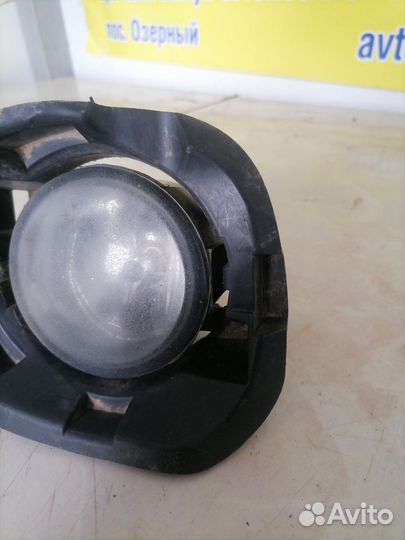 Фара противотуманная правая Renault Logan