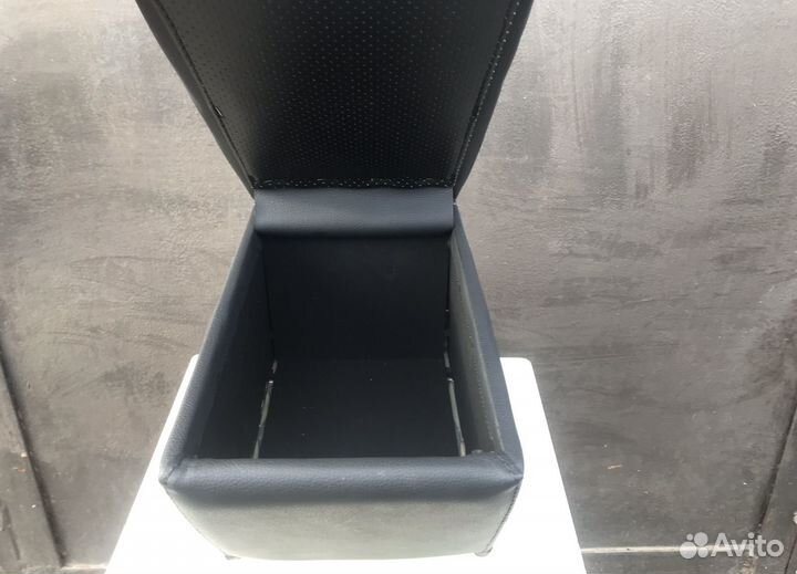 Пдлокотник Chevrolet Aveo 2012, Opel Astra J