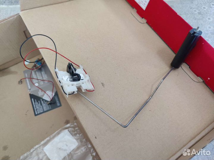 Датчик уровня бензобака Opel Zafira C