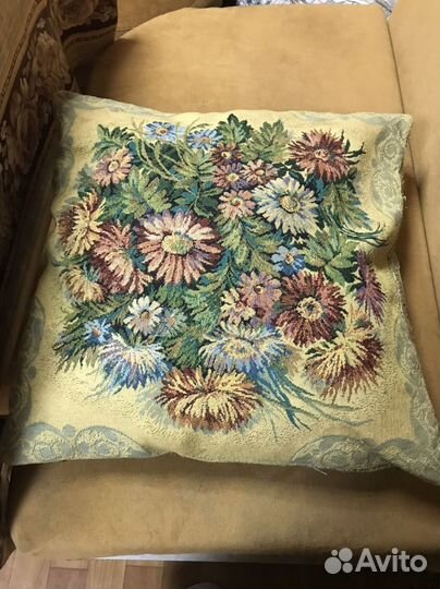 Плед и подушки для кошек