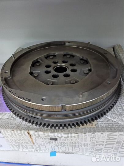 Маховик Nissan X-Trail M9R 1231000Q1E