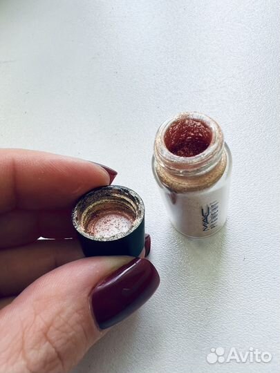 Пигмент MAC оттенок melon, travel-формат