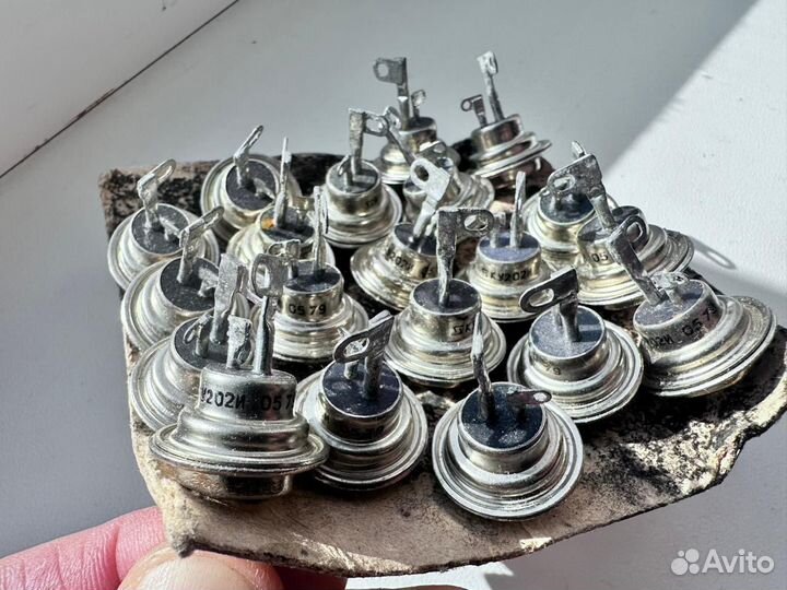 Теристоры ку202м,ку202д,ку202а,ку208г