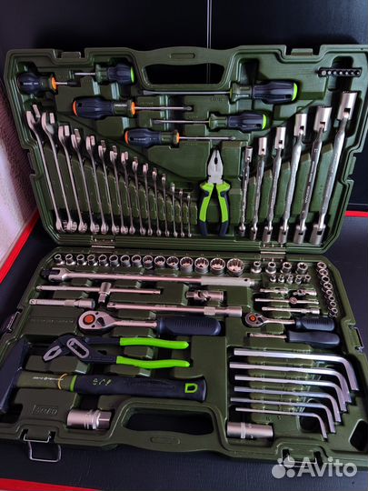Большой набор инструментов 