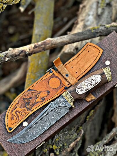 Нож из дамасской стали