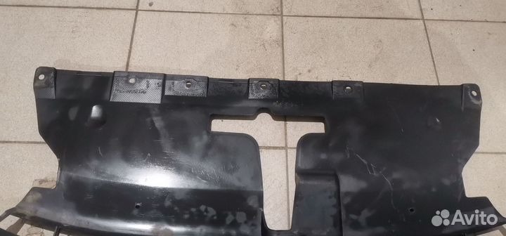 Накладка переднего бампера средняя vesta (под эмбл