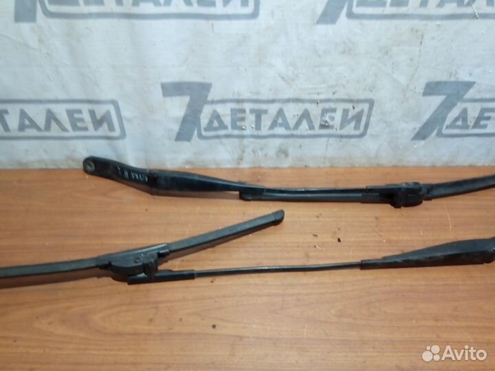 Поводок дворников Opel Astra H