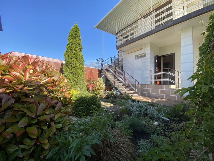 Дом 100 м² на участке 6 сот.