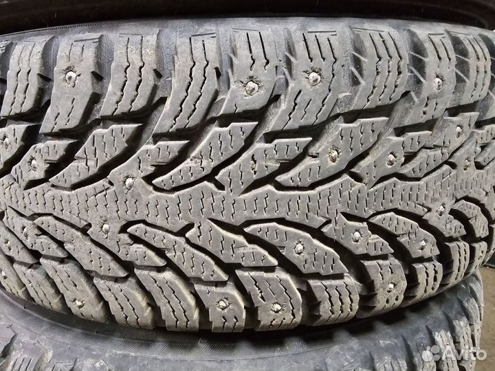 Nokian Tyres Hakkapeliitta 9 SUV 215/65 R17 103T