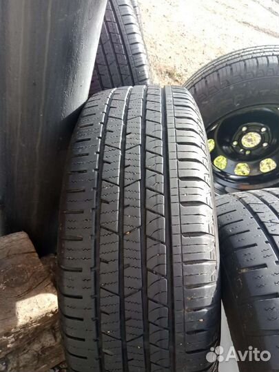 Continental ContiCrossContact RX 215/65 R16