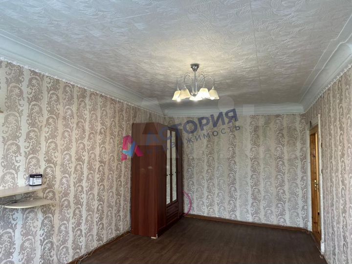2-к. квартира, 67 м², 1/2 эт.