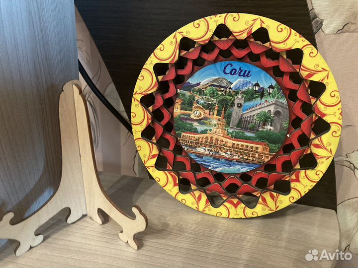Сувенирные тарелки