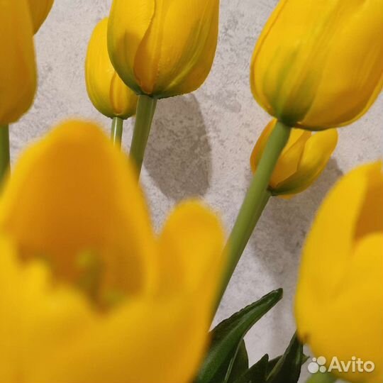 Букет искусственных цветов. Цветочнвя композиция