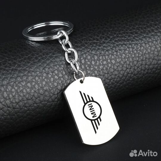 Брелок жетон для ключей с логотипом 