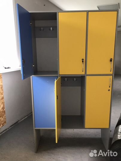 Шкафы для раздевалки