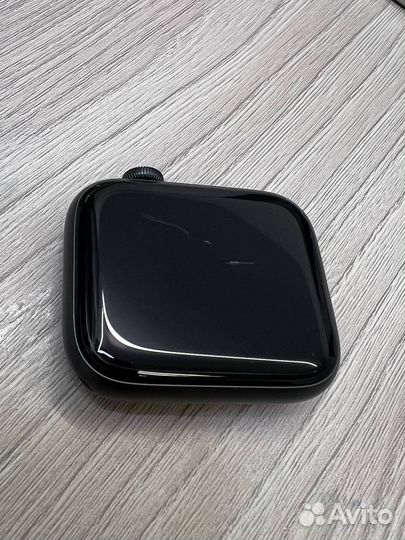 Полировка стекла на смарт-часах Apple Watch S4-S8