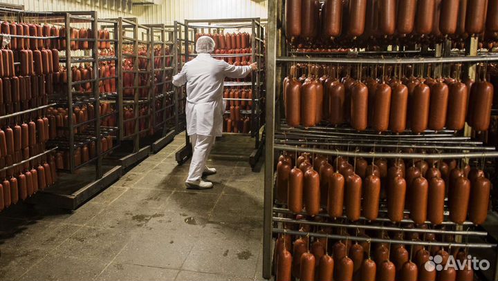 Требуются работники на вахту на колбасный завод