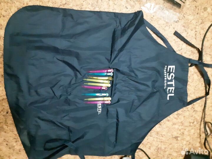 Фартук и зажимы для волос