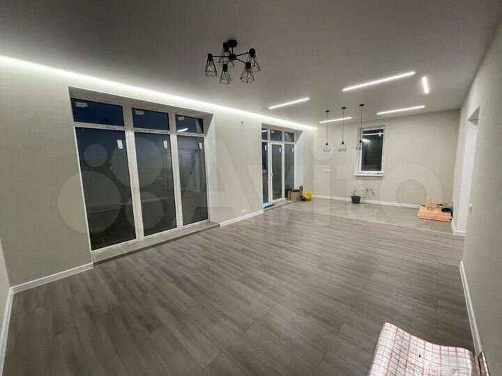 Коттедж 160 м² на участке 6 сот.