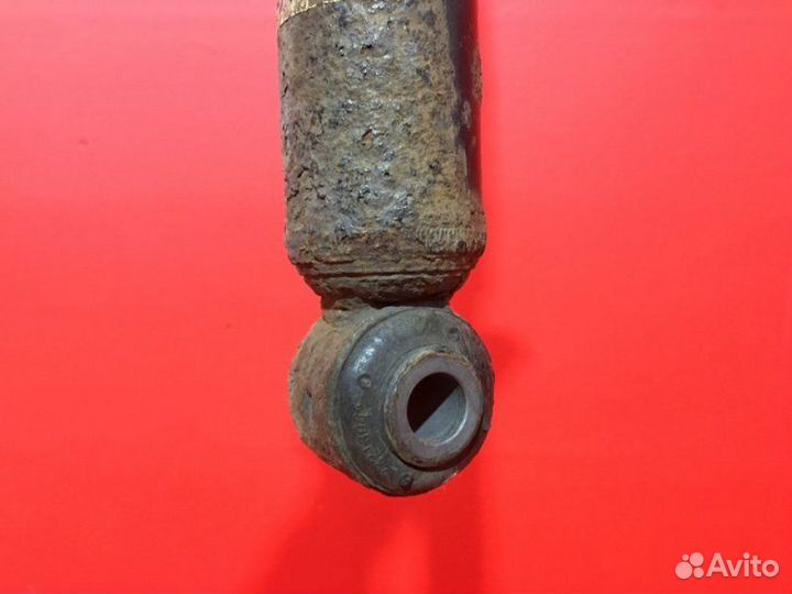 Амортизатор задний Opel Meriva B A14XER (LDD) 1.4