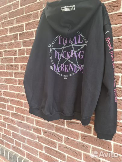 Vetements total fucking zip