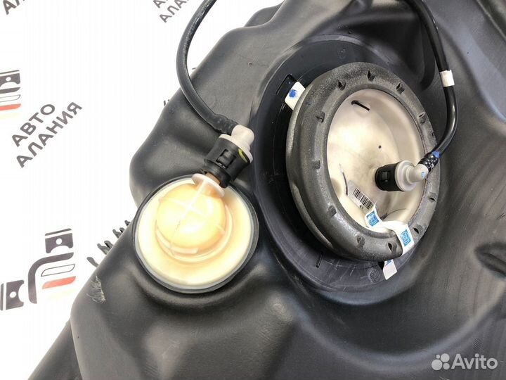 Бак в сборе с топливным насосом Bmw 5-Series E60