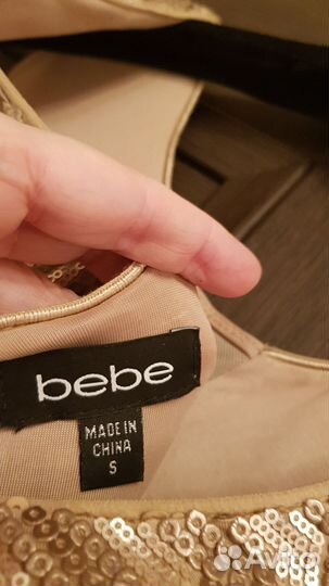 Платье в пайетках Bebe