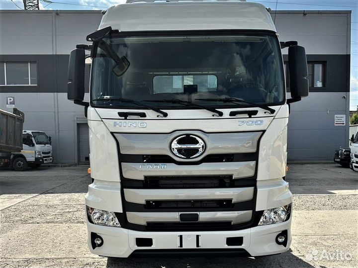 Hino 700, 2023