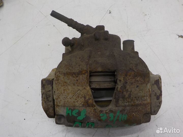 Суппорт тормозной передний правый Renault Megane I