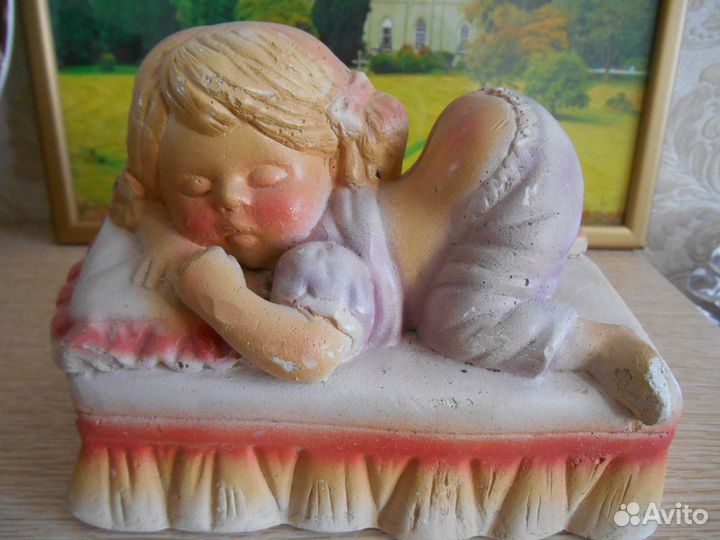 Сувениры,статуэтки