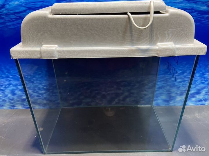 Новый 25 литров с крышкой