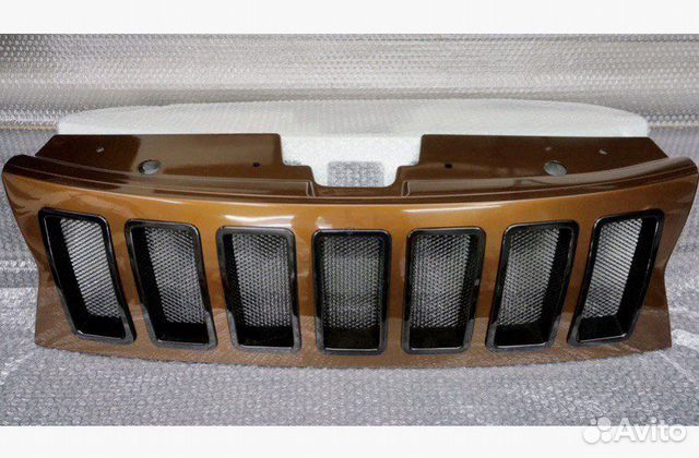 Решетка радиатора на Рено Дастер