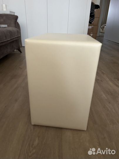 Тумба прикроватная