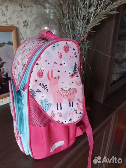 Рюкзак школьный для девочки