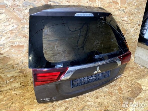 Дверь багажника Mitsubishi Outlander 3