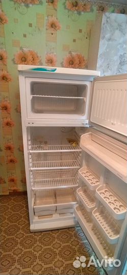 Холодильник Стинол на запчасти