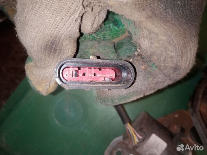 Электронная педаль газа Nissan Terrano 2