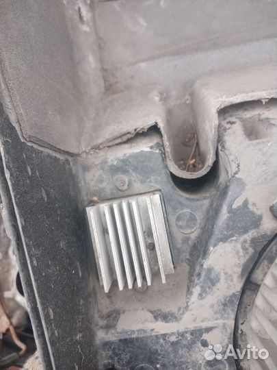 Резистор отопителя Kia Sportage 1