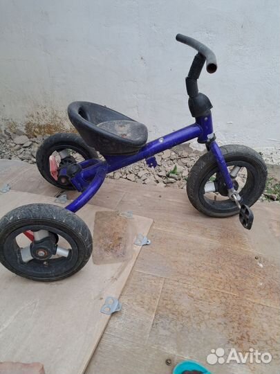 Детский трехколесный велосипед бу