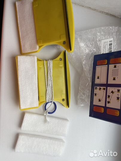 Магнитная щетка для мытья окон