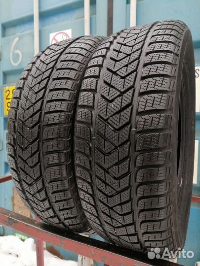 Pirelli Winter Sottozero 3 215/65 R16
