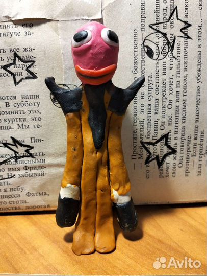 Фигурка ручной работы из пластилина