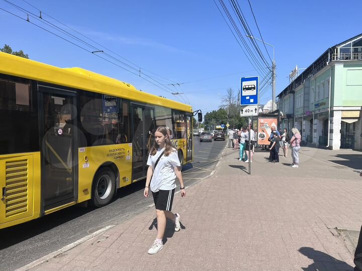 Торговая площадь, 16 м²