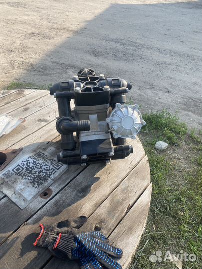 Насос на опрыскиватель (помпа)