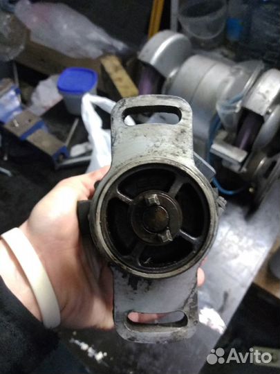 Трамблер Nissan Primera p10